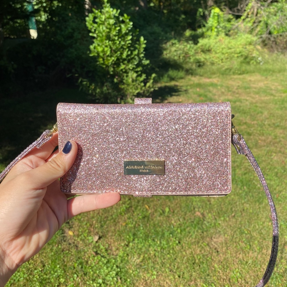Adrienne Vittadini Charging Wallet/Crossbody